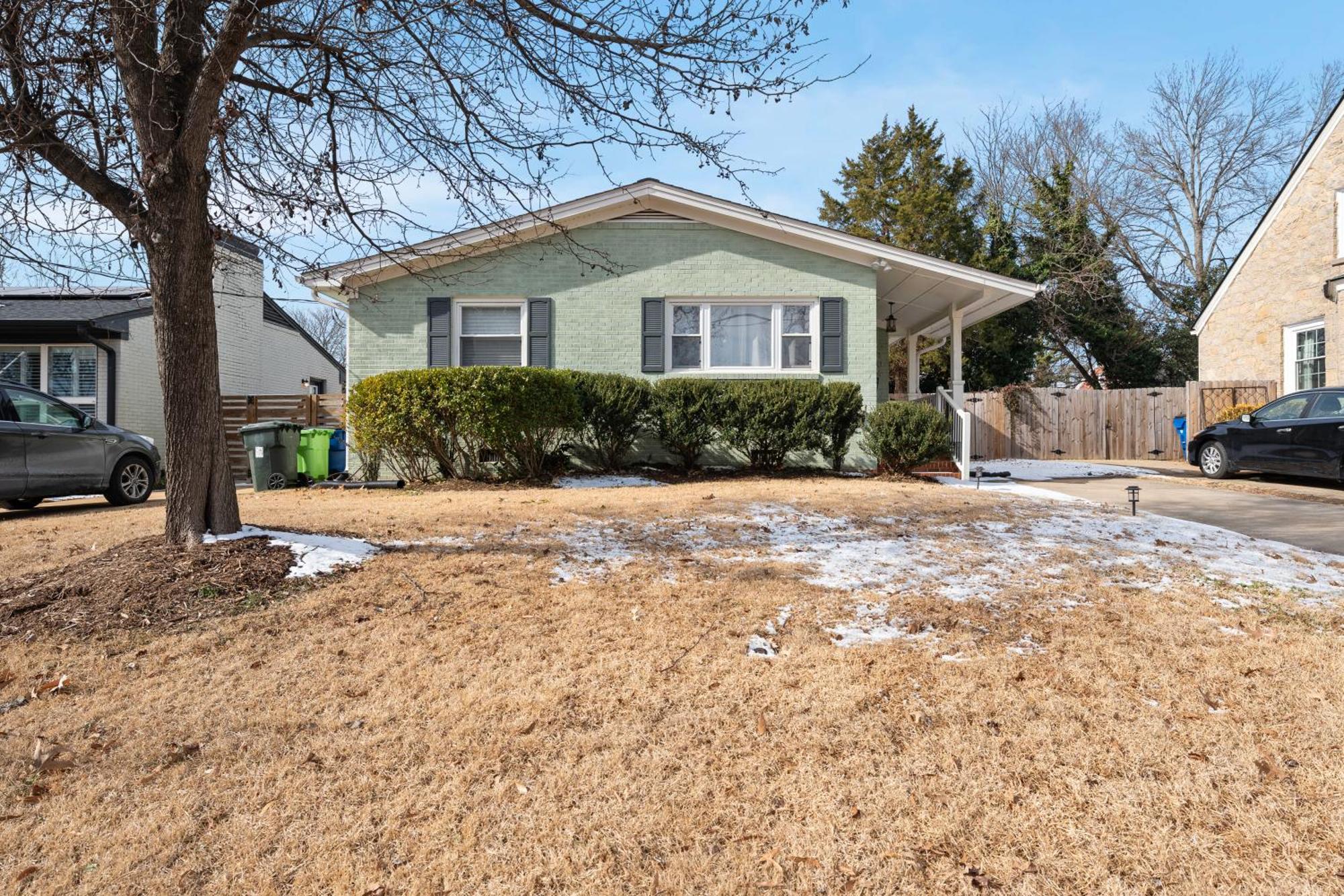 Charming Dt 3-Bed Bungalow With Fenced-In Yard 罗利 外观 照片