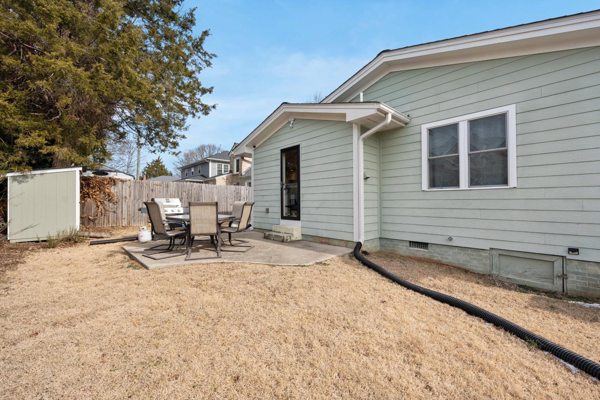 Charming Dt 3-Bed Bungalow With Fenced-In Yard 罗利 外观 照片